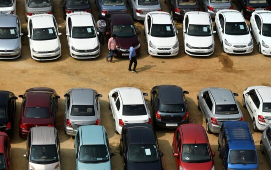 Automobile retail sales in India fell 8% in October, according to industry figures.
